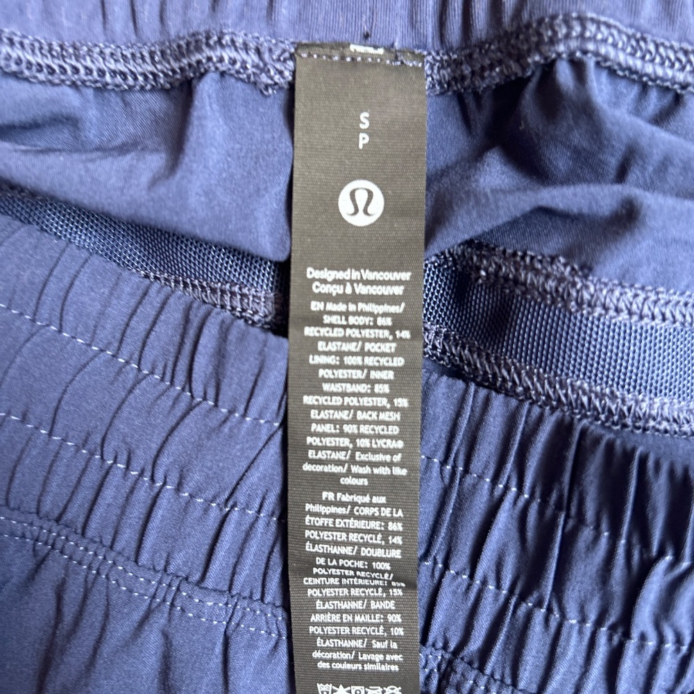 Lululemon Men’s Navy Pace Breaker Linerless Short 7” size Small - Picture 4 of 5